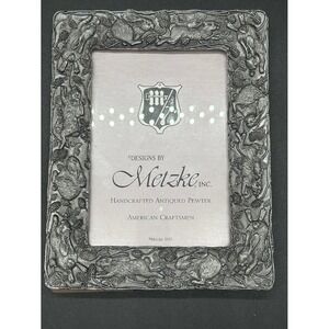 Metzke 1991 Vintage Antiqued Pewter Rabbit and Berries Picture Frame 3.5 X 5